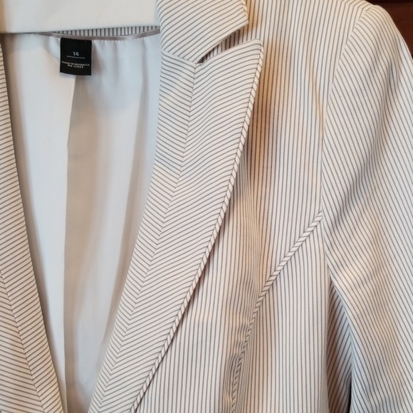 Jacket - Picture 2 of 2